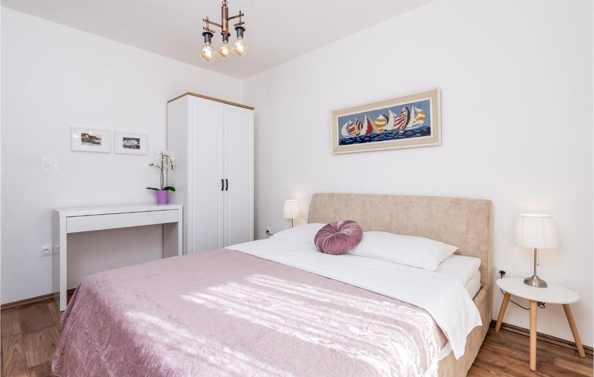 4 Bedroom Awesome Apartment In 斯维蒂尤拉伊 外观 照片